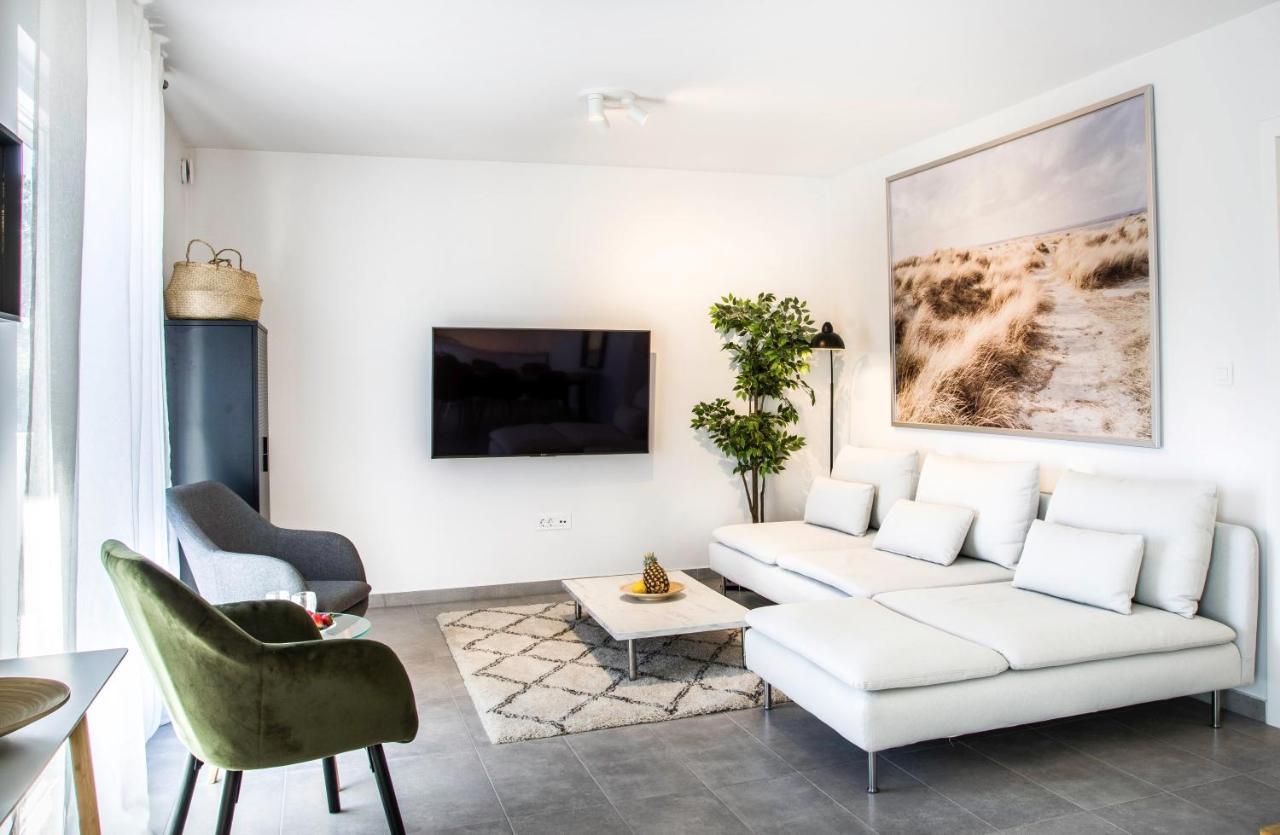 The Grande - Huge Terrace - Amazing Sea Views - Tastefully Furnished - Access To Rooftop Terrace And Gym - Hillside Apartments Rogoznica Rogoznica  Ngoại thất bức ảnh