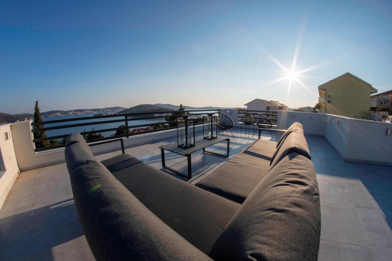 The Grande - Huge Terrace - Amazing Sea Views - Tastefully Furnished - Access To Rooftop Terrace And Gym - Hillside Apartments Rogoznica Rogoznica  Ngoại thất bức ảnh