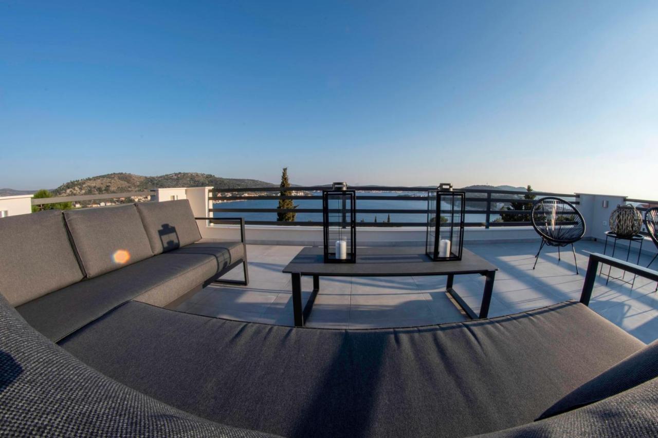 The Grande - Huge Terrace - Amazing Sea Views - Tastefully Furnished - Access To Rooftop Terrace And Gym - Hillside Apartments Rogoznica Rogoznica  Ngoại thất bức ảnh